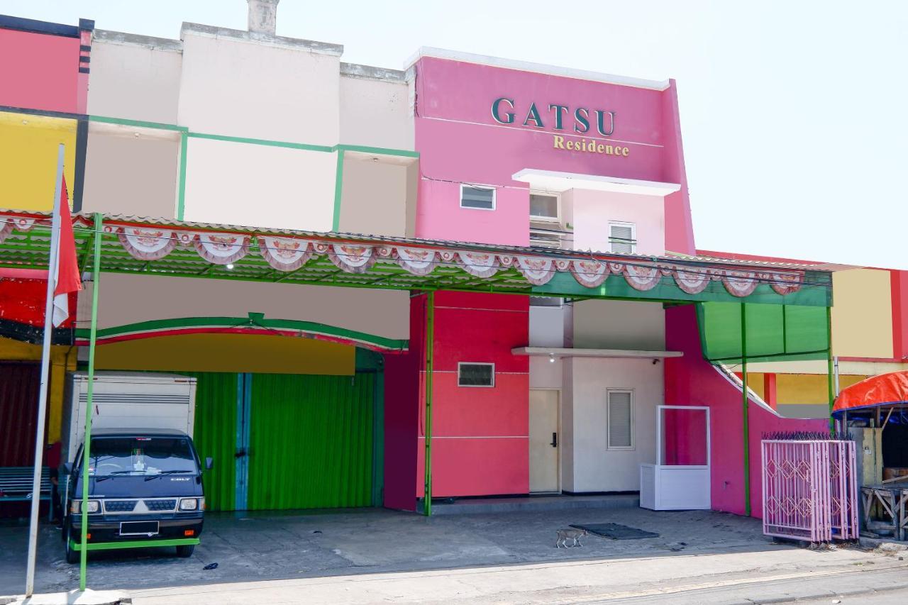 Oyo 1815 Gatsu Residence Semarang Exteriér fotografie