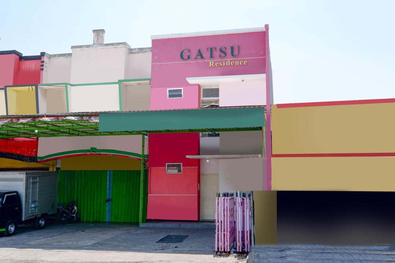 Oyo 1815 Gatsu Residence Semarang Exteriér fotografie