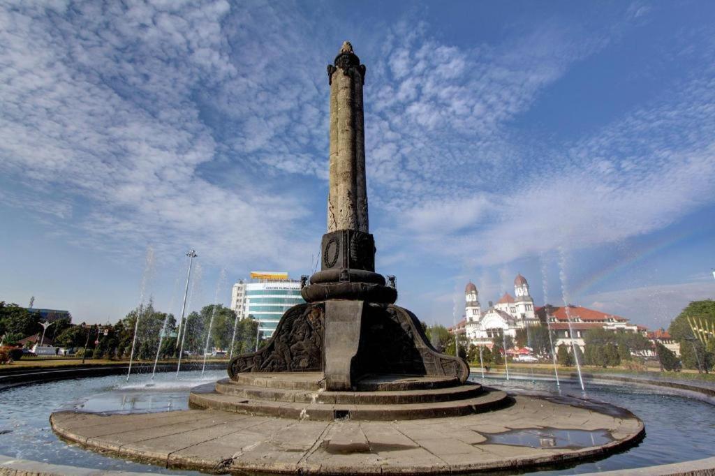 Oyo 1815 Gatsu Residence Semarang Exteriér fotografie