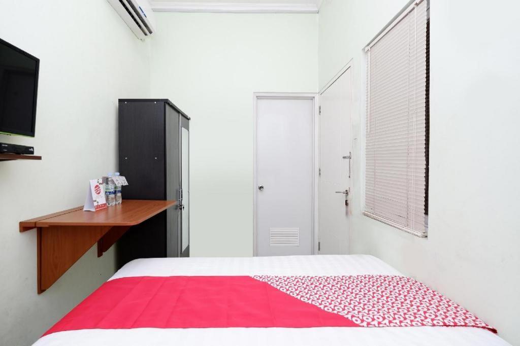 Oyo 1815 Gatsu Residence Semarang Exteriér fotografie